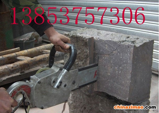 液压链锯使用现场3