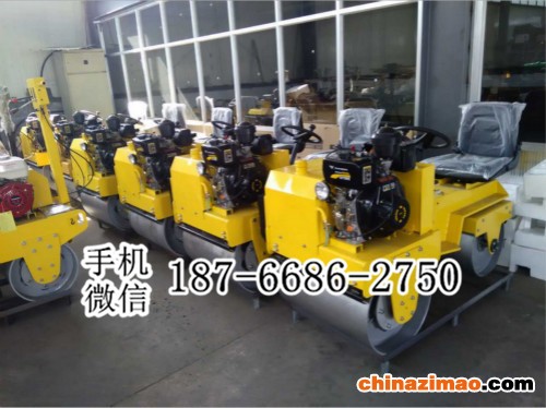 1 DC850座驾式振动压路机 (2)