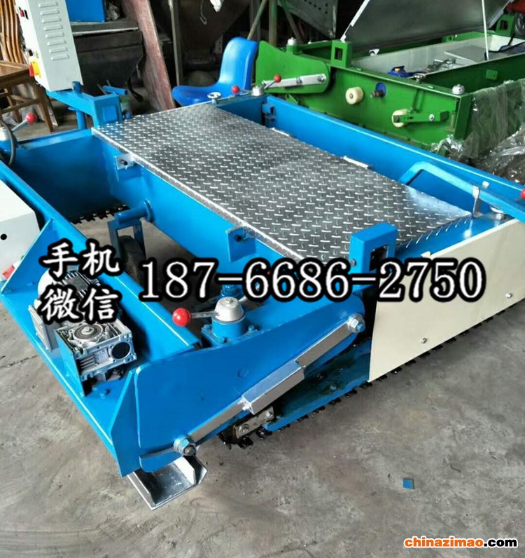 2 树胶跑道摊铺机   (6)_副本