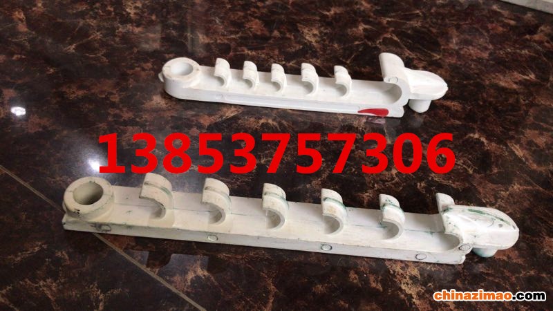 六连钩挂电缆线不同