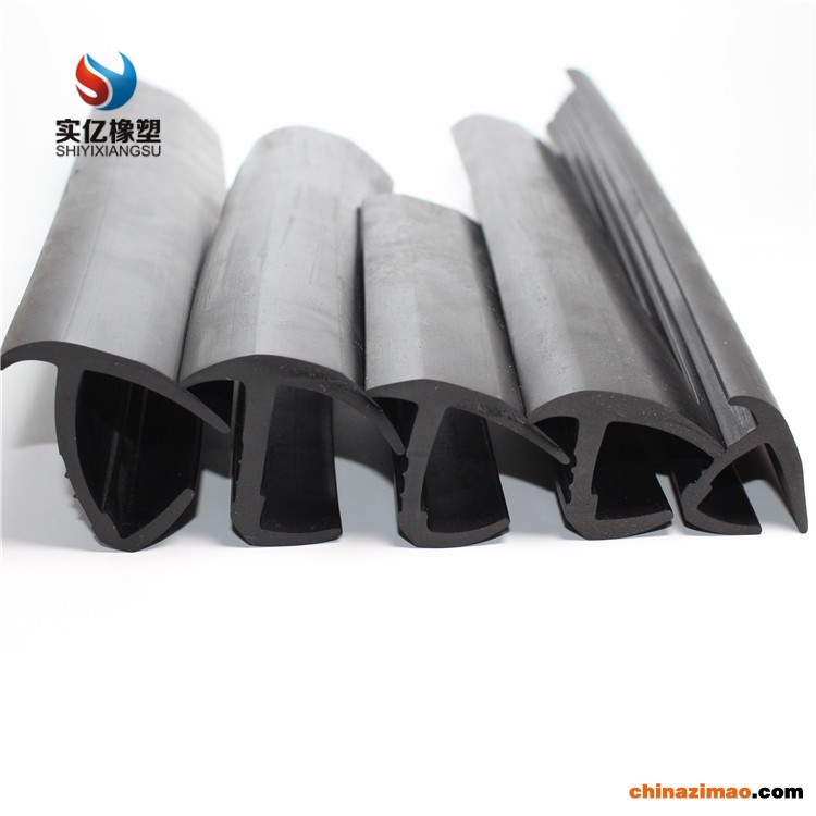 5号集装箱丁字 (70)