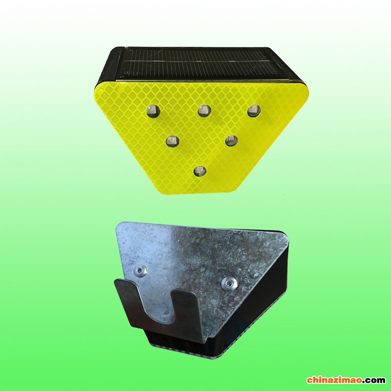 梯形太阳能轮廓标1